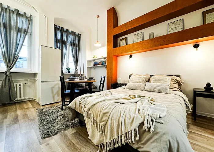 Walk 50m To Market Square & Rynek! Stylish 1br, Kitchen *